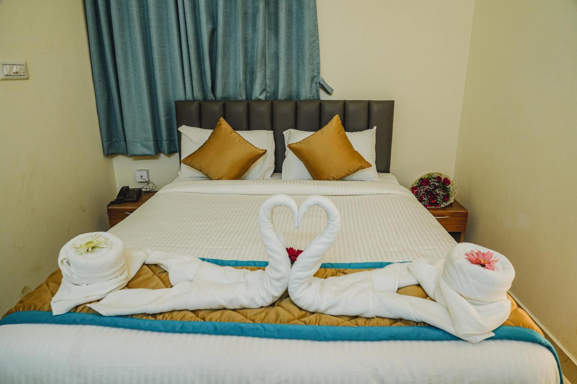 Merry Luxe Near Kempegowda International Airport Hotel Settahalasur